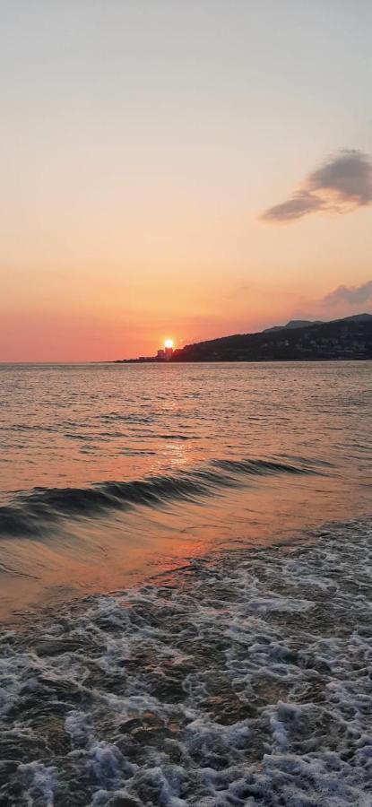 Nada Seaview Apartment Shëngjin Екстериор снимка