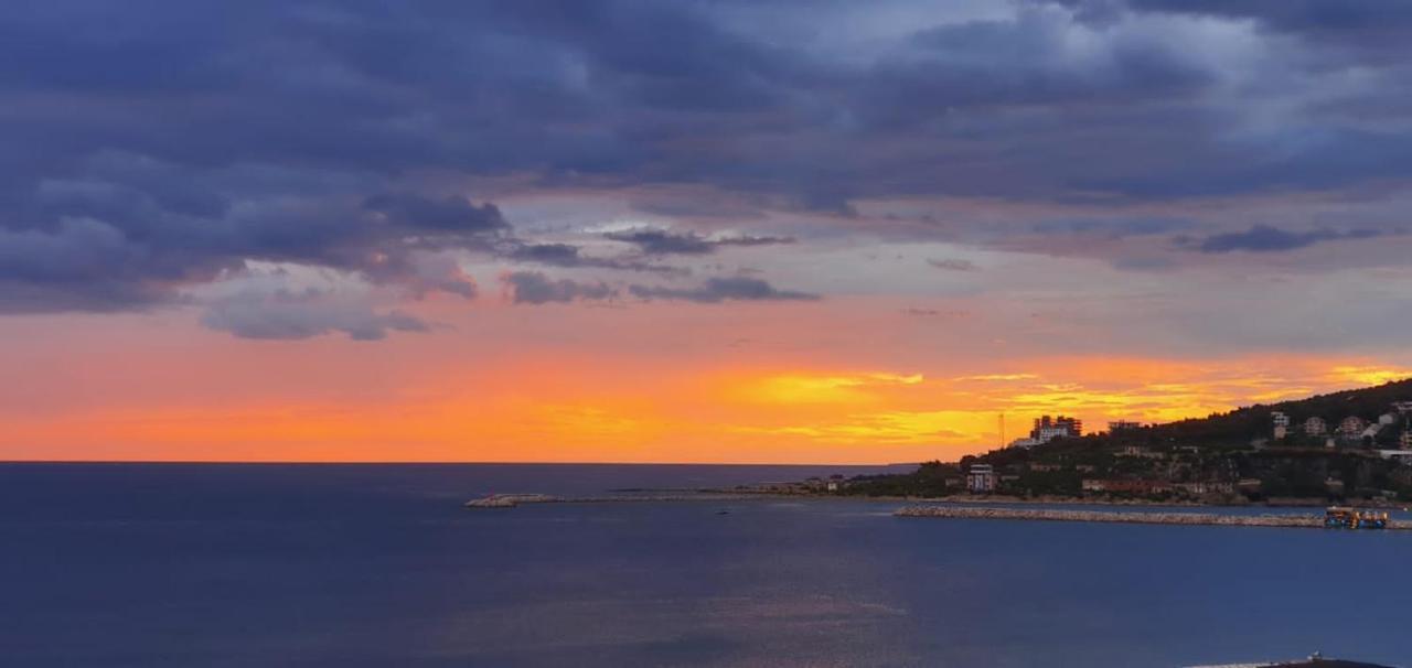 Nada Seaview Apartment Shëngjin Екстериор снимка